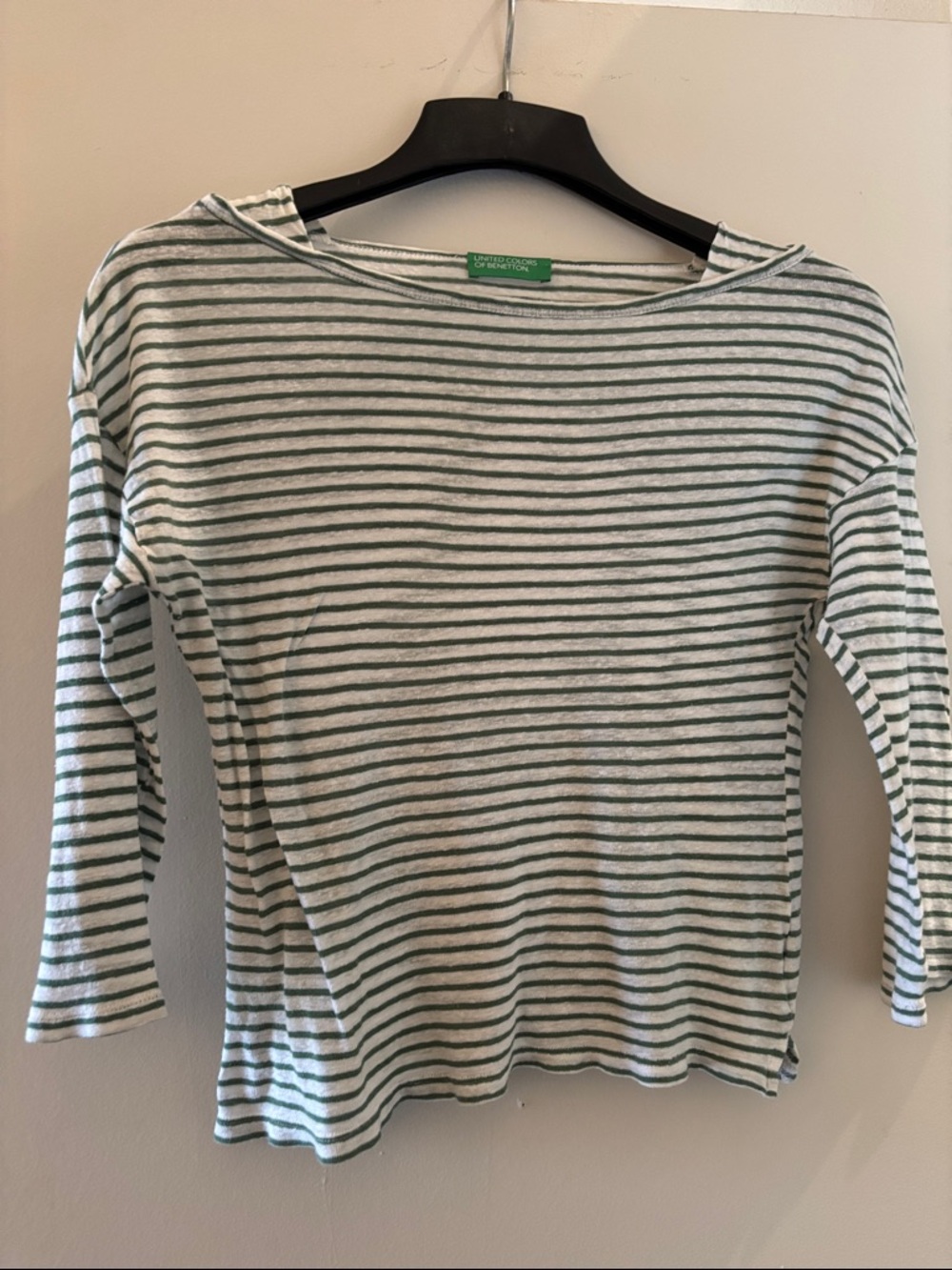United Colors Of Benetton Green and White Striped Tee